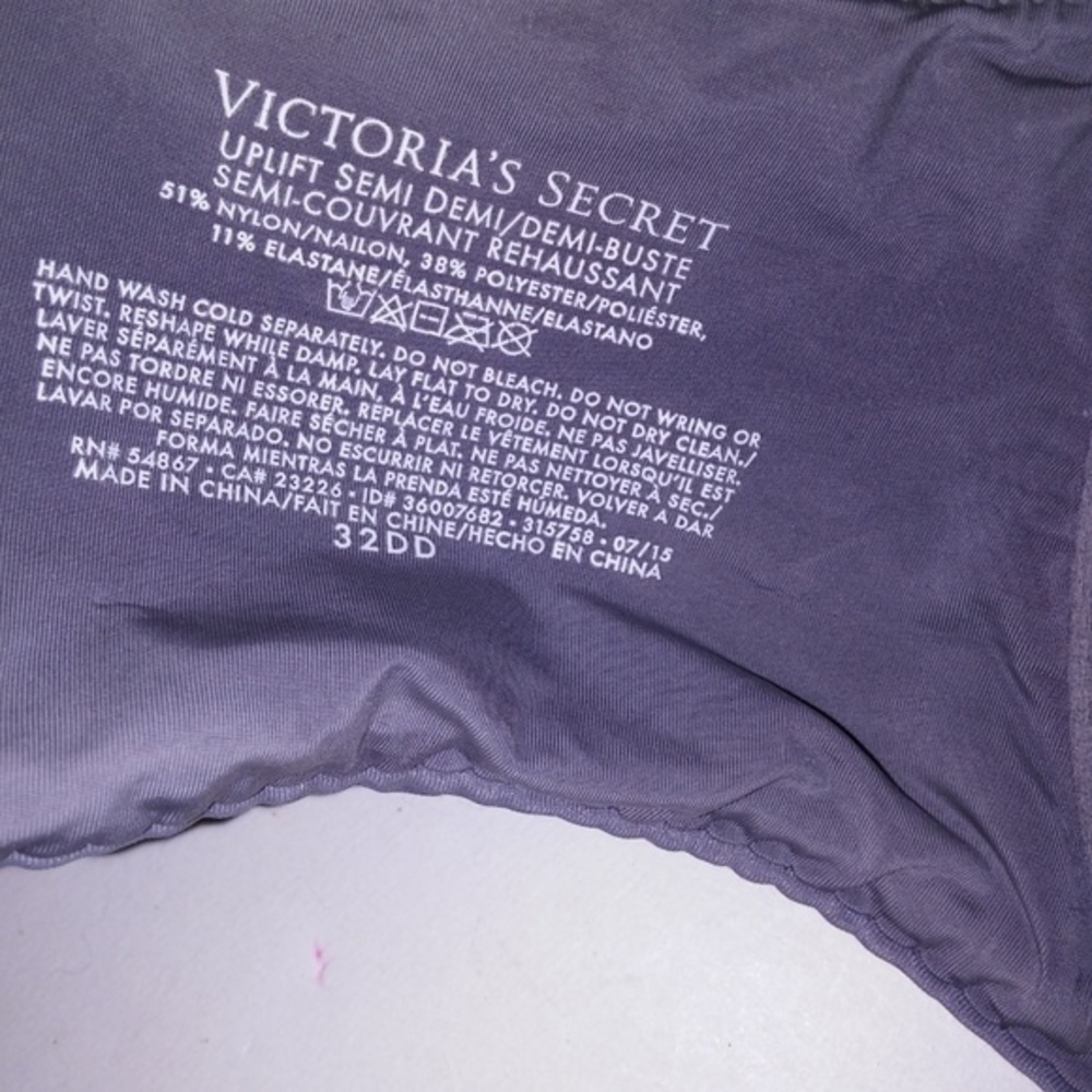 Victoria Secret Bra - Picture 6 of 6